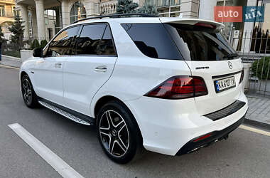 Внедорожник / Кроссовер Mercedes-Benz GLE-Class 2018 в 