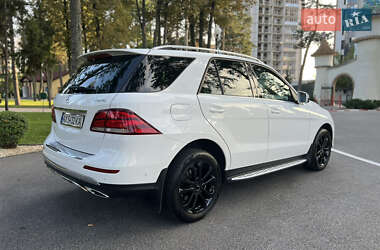 Внедорожник / Кроссовер Mercedes-Benz GLE-Class 2015 в 