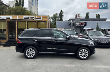 Внедорожник / Кроссовер Mercedes-Benz GLE-Class 2015 в 