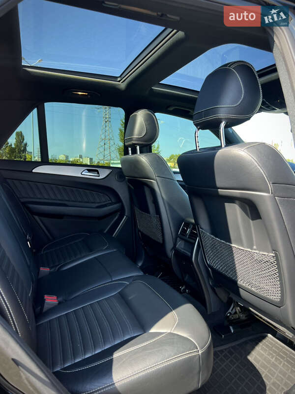 Позашляховик / Кросовер Mercedes-Benz GLE-Class 2016 в Києві