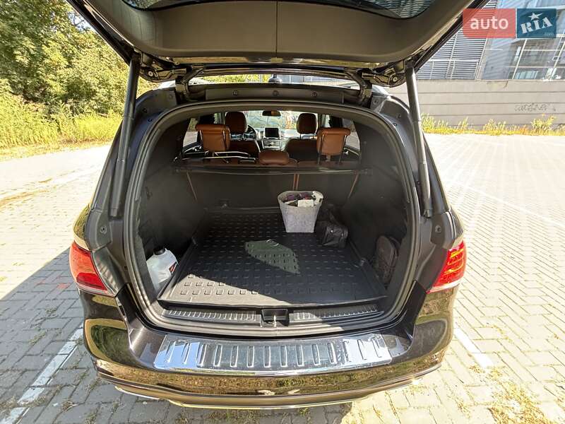 Внедорожник / Кроссовер Mercedes-Benz GLE-Class 2015 в Киеве фото 11 Внедорожник / Кроссовер Mercedes-Benz GLE-Class 2015 в Киеве