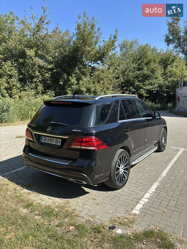 Внедорожник / Кроссовер Mercedes-Benz GLE-Class 2015 в Киеве фото 8 Внедорожник / Кроссовер Mercedes-Benz GLE-Class 2015 в Киеве