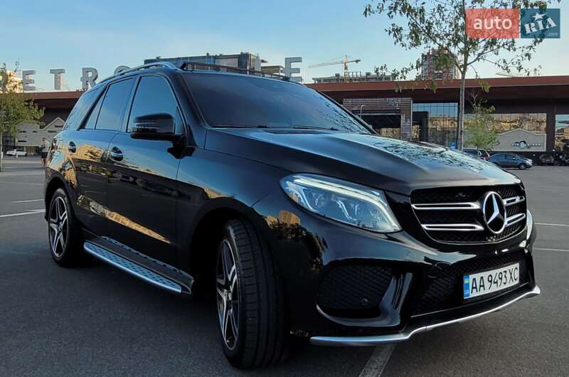 Позашляховик / Кросовер Mercedes-Benz GLE-Class 2017 в Києві фото 10 Позашляховик / Кросовер Mercedes-Benz GLE-Class 2017 в Києві