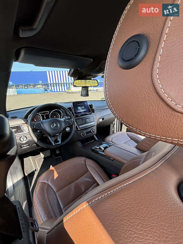 Внедорожник / Кроссовер Mercedes-Benz GLE-Class 2016 в Ровно фото 6 Внедорожник / Кроссовер Mercedes-Benz GLE-Class 2016 в Ровно