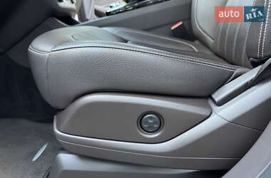 Внедорожник / Кроссовер Mercedes-Benz GLE-Class 2015 в 