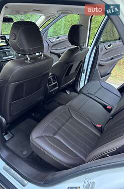 Внедорожник / Кроссовер Mercedes-Benz GLE-Class 2015 в 