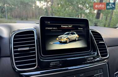 Внедорожник / Кроссовер Mercedes-Benz GLE-Class 2015 в 
