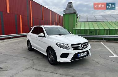 Внедорожник / Кроссовер Mercedes-Benz GLE-Class 2016 в Киеве