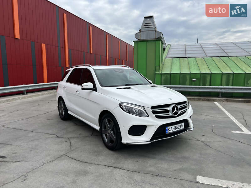 Позашляховик / Кросовер Mercedes-Benz GLE-Class 2016 в Києві фото 3 Позашляховик / Кросовер Mercedes-Benz GLE-Class 2016 в Києві