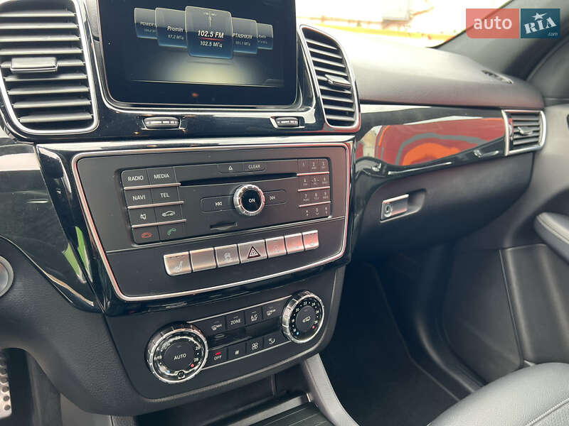 Позашляховик / Кросовер Mercedes-Benz GLE-Class 2016 в Києві фото 32 Позашляховик / Кросовер Mercedes-Benz GLE-Class 2016 в Києві