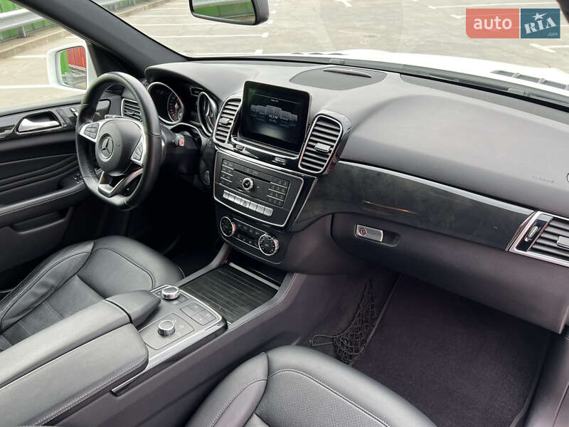 Позашляховик / Кросовер Mercedes-Benz GLE-Class 2016 в Києві фото 43 Позашляховик / Кросовер Mercedes-Benz GLE-Class 2016 в Києві