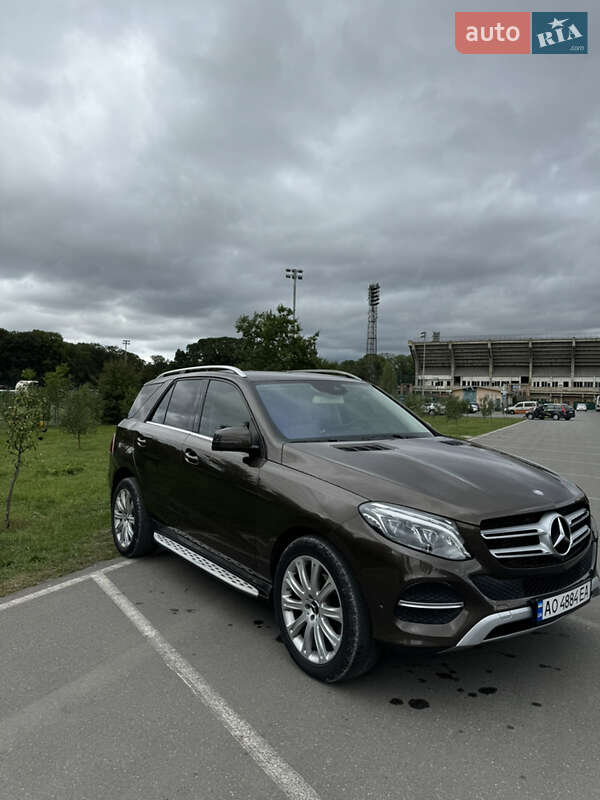 Внедорожник / Кроссовер Mercedes-Benz GLE-Class 2015 в Ивано-Франковске