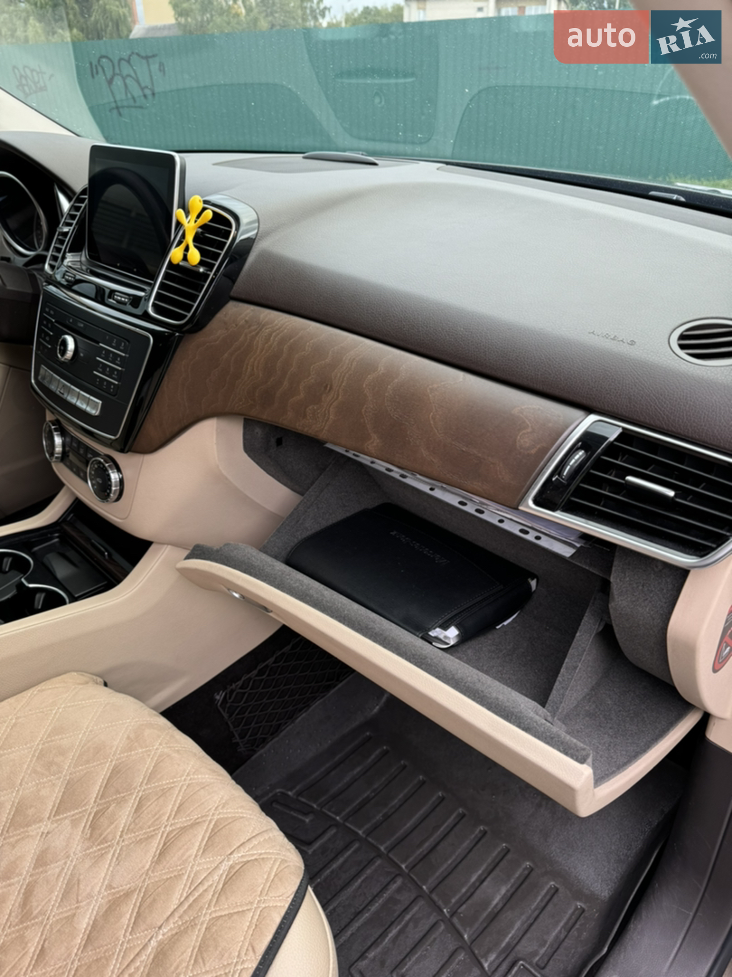2015 Mercedes-Benz GLE - мініатюра 17