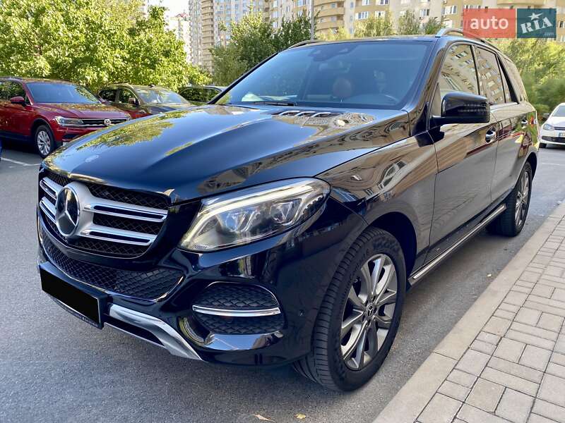 Внедорожник / Кроссовер Mercedes-Benz GLE-Class 2016 в Киеве