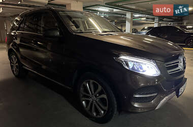 Внедорожник / Кроссовер Mercedes-Benz GLE-Class 2016 в 