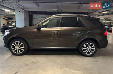 Внедорожник / Кроссовер Mercedes-Benz GLE-Class 2016 в 