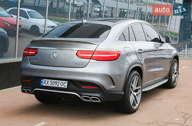 Внедорожник / Кроссовер Mercedes-Benz GLE-Class 2015 в 