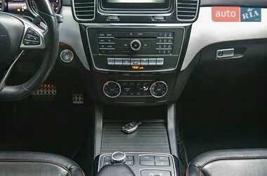 Внедорожник / Кроссовер Mercedes-Benz GLE-Class 2015 в 