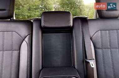 Внедорожник / Кроссовер Mercedes-Benz GLE-Class 2015 в 