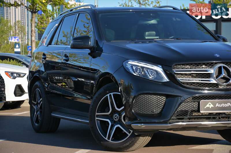Внедорожник / Кроссовер Mercedes-Benz GLE-Class 2016 в Киеве