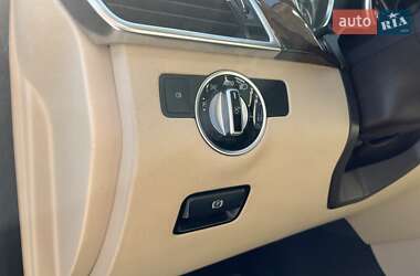Внедорожник / Кроссовер Mercedes-Benz GLE-Class 2015 в 