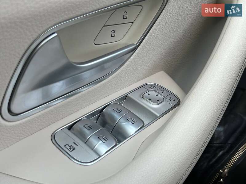 Позашляховик / Кросовер Mercedes-Benz GLE-Class 2020 в Києві