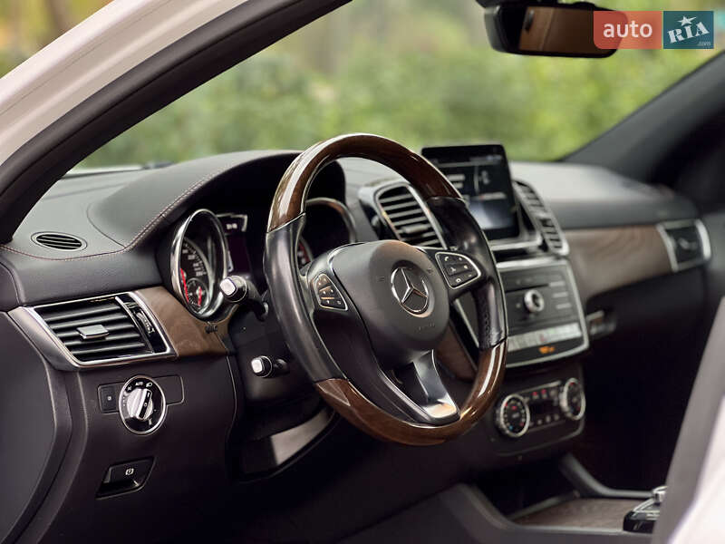 Внедорожник / Кроссовер Mercedes-Benz GLE-Class 2018 в Киеве