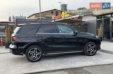 Внедорожник / Кроссовер Mercedes-Benz GLE-Class 2016 в 