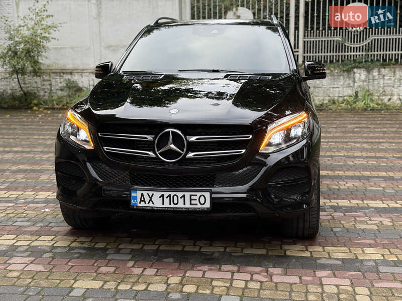 Позашляховик / Кросовер Mercedes-Benz GLE-Class 2016 в Чернівцях фото 15 Позашляховик / Кросовер Mercedes-Benz GLE-Class 2016 в Чернівцях