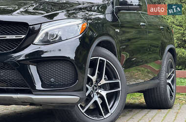 Внедорожник / Кроссовер Mercedes-Benz GLE-Class 2017 в 