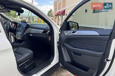 Внедорожник / Кроссовер Mercedes-Benz GLE-Class 2016 в 