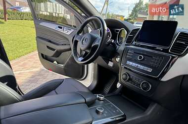 Внедорожник / Кроссовер Mercedes-Benz GLE-Class 2016 в 