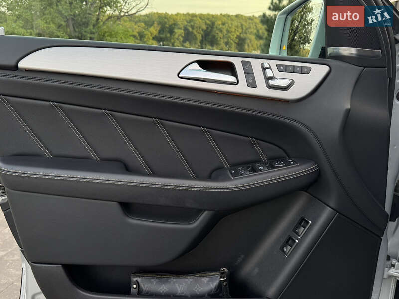 Внедорожник / Кроссовер Mercedes-Benz GLE-Class 2016 в Ужгороде
