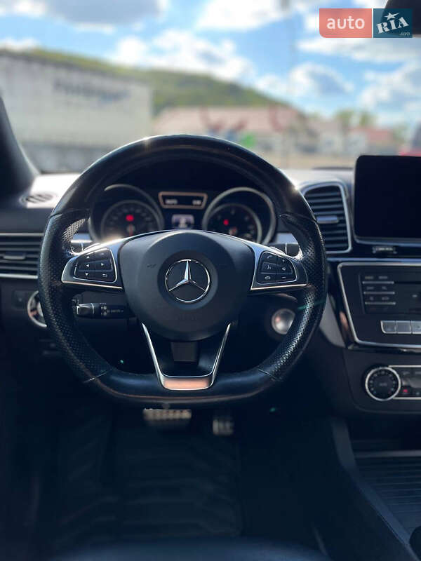 Внедорожник / Кроссовер Mercedes-Benz GLE-Class 2017 в Иршаве