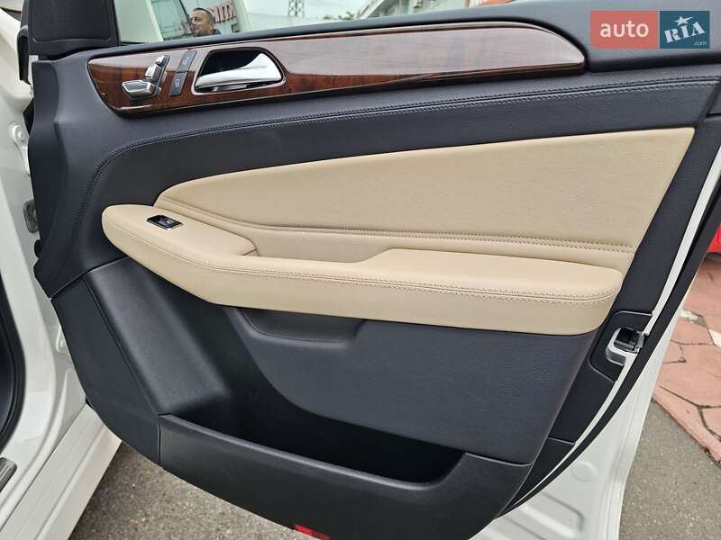 Позашляховик / Кросовер Mercedes-Benz GLE-Class 2015 в Одесі