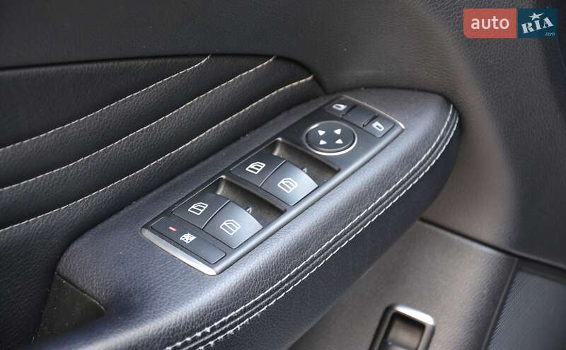 Позашляховик / Кросовер Mercedes-Benz GLE-Class 2016 в Києві фото 20 Позашляховик / Кросовер Mercedes-Benz GLE-Class 2016 в Києві