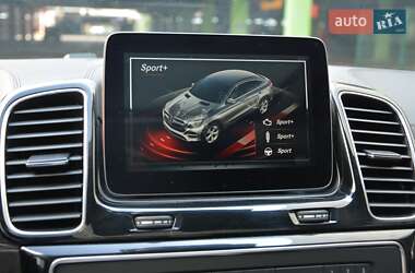 Внедорожник / Кроссовер Mercedes-Benz GLE-Class 2016 в 