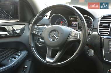 Внедорожник / Кроссовер Mercedes-Benz GLE-Class 2016 в 