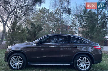 Внедорожник / Кроссовер Mercedes-Benz GLE-Class 2016 в 