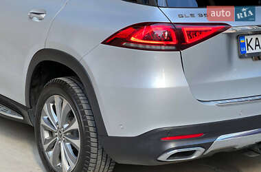 Внедорожник / Кроссовер Mercedes-Benz GLE-Class 2019 в 