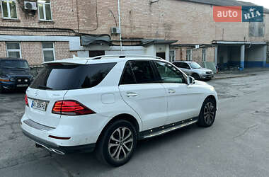 Внедорожник / Кроссовер Mercedes-Benz GLE-Class 2018 в 