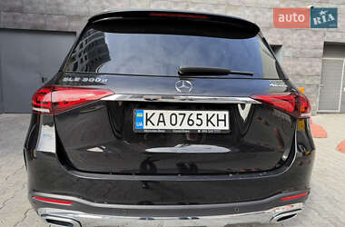 Позашляховик / Кросовер Mercedes-Benz GLE-Class 2023 в 
