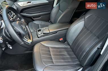 Внедорожник / Кроссовер Mercedes-Benz GLE-Class 2017 в 