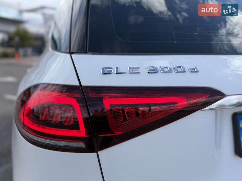 Внедорожник / Кроссовер Mercedes-Benz GLE-Class 2019 в Киеве