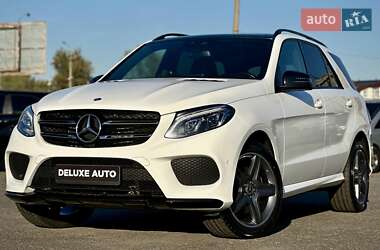 Внедорожник / Кроссовер Mercedes-Benz GLE-Class 2017 в 