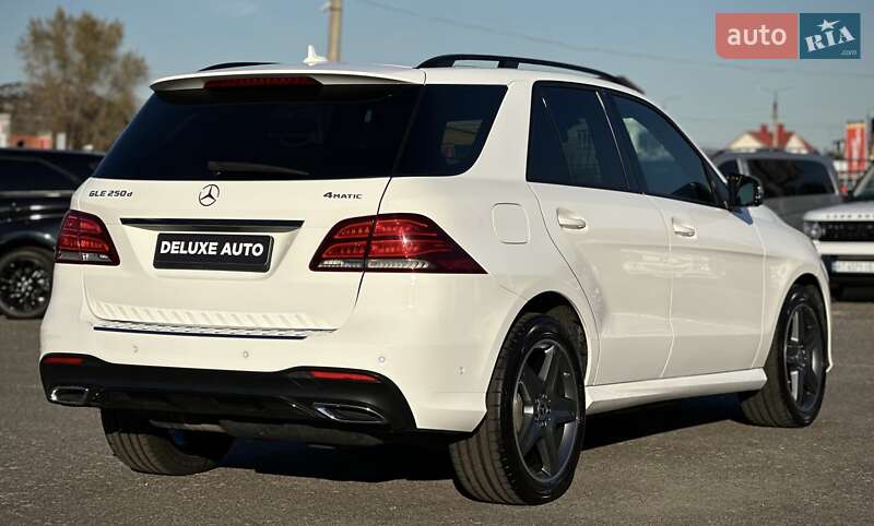 Внедорожник / Кроссовер Mercedes-Benz GLE-Class 2017 в Киеве фото 17 Внедорожник / Кроссовер Mercedes-Benz GLE-Class 2017 в Киеве