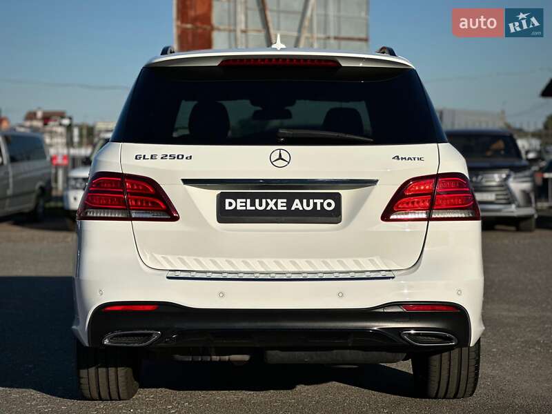 Внедорожник / Кроссовер Mercedes-Benz GLE-Class 2017 в Киеве фото 20 Внедорожник / Кроссовер Mercedes-Benz GLE-Class 2017 в Киеве