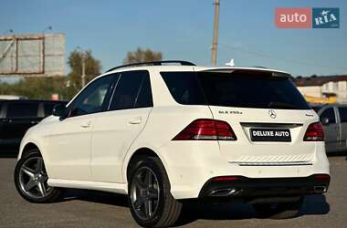 Внедорожник / Кроссовер Mercedes-Benz GLE-Class 2017 в 