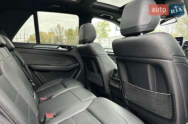 Внедорожник / Кроссовер Mercedes-Benz GLE-Class 2017 в 
