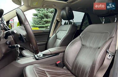 Позашляховик / Кросовер Mercedes-Benz GLE-Class 2015 в  фото 9 Позашляховик / Кросовер Mercedes-Benz GLE-Class 2015 в